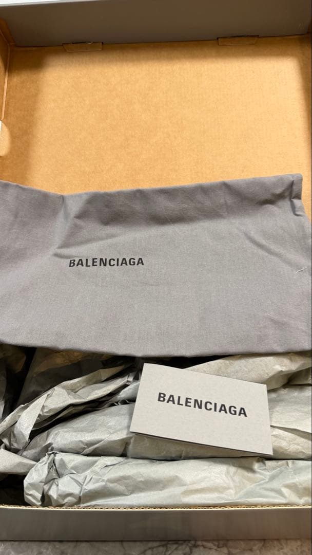 バレンシアガ　シューズ未使用23cm