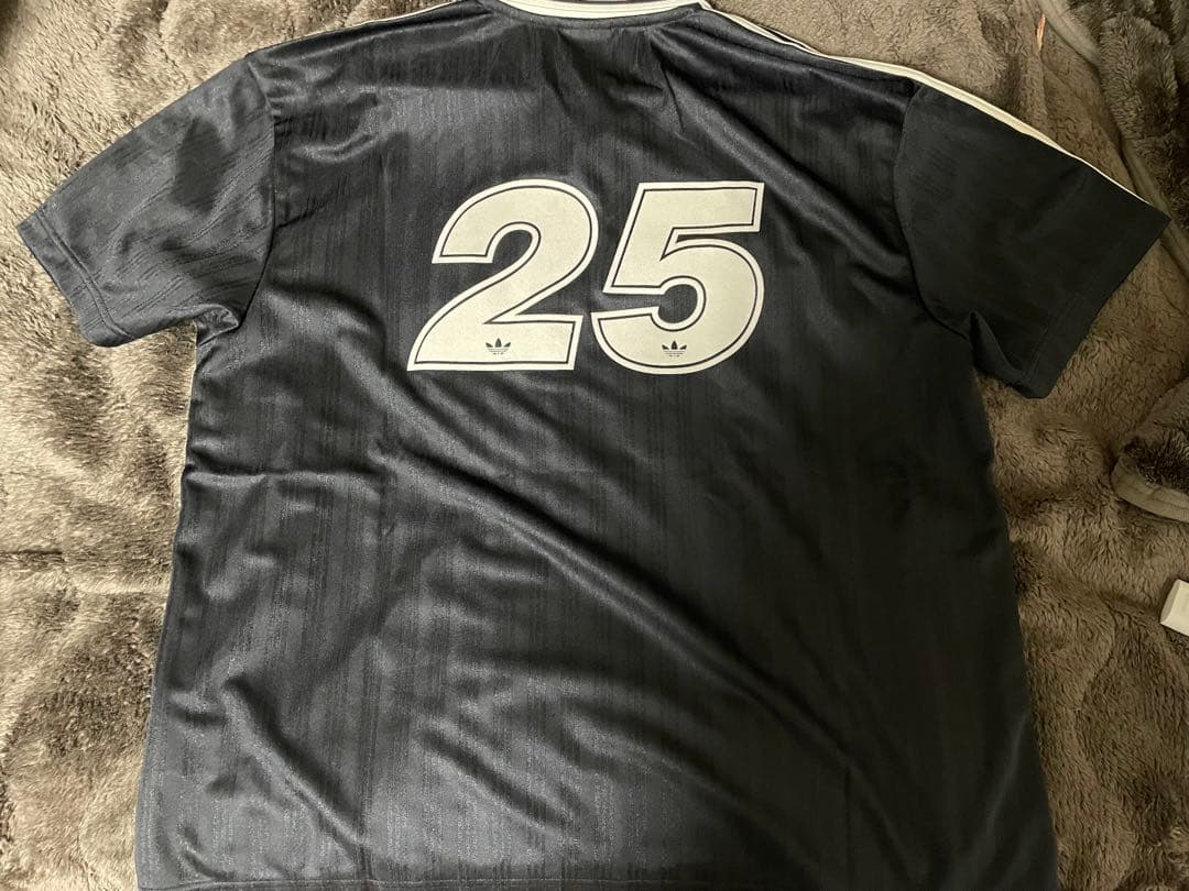 adidas oasis Tシャツ 25