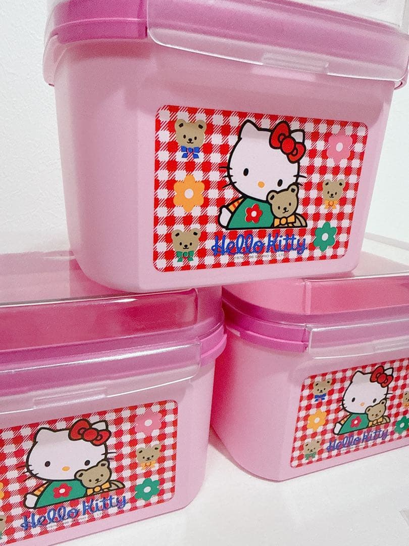 タッパーウェア　ハローキティ　シンプルボックス　3個セット　ピンク