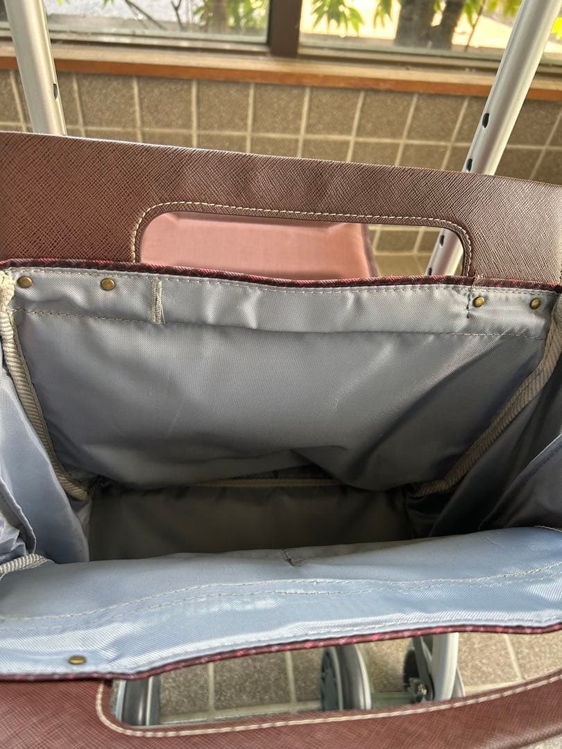 【美品、送料込み】歩行車テイコブリトルスリムWAW04介護用品押して高さ調整可