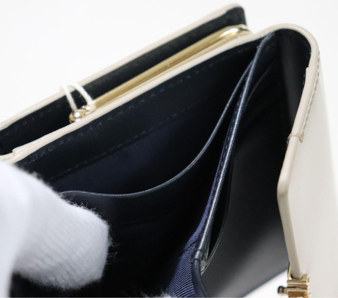 《アニエスベー》箱付未使用 イタリア製素材 エナメルレザー がま口2つ折り財布