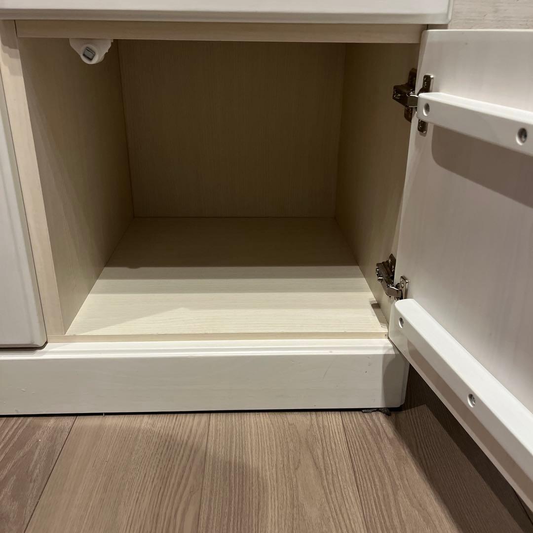 最終値下げ※1月10日(土)で出品取り下げます　ニトリ　リズバレー　食器棚