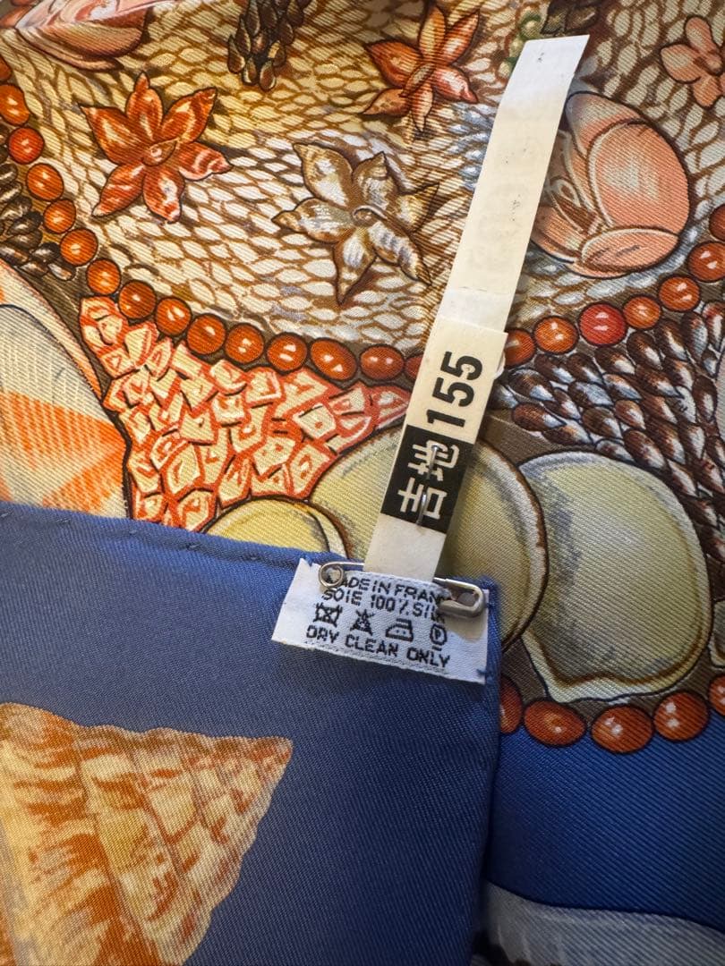 美品HERMESカレ90 ロカイユ柄 スカーフ エルメス クリーニング済み