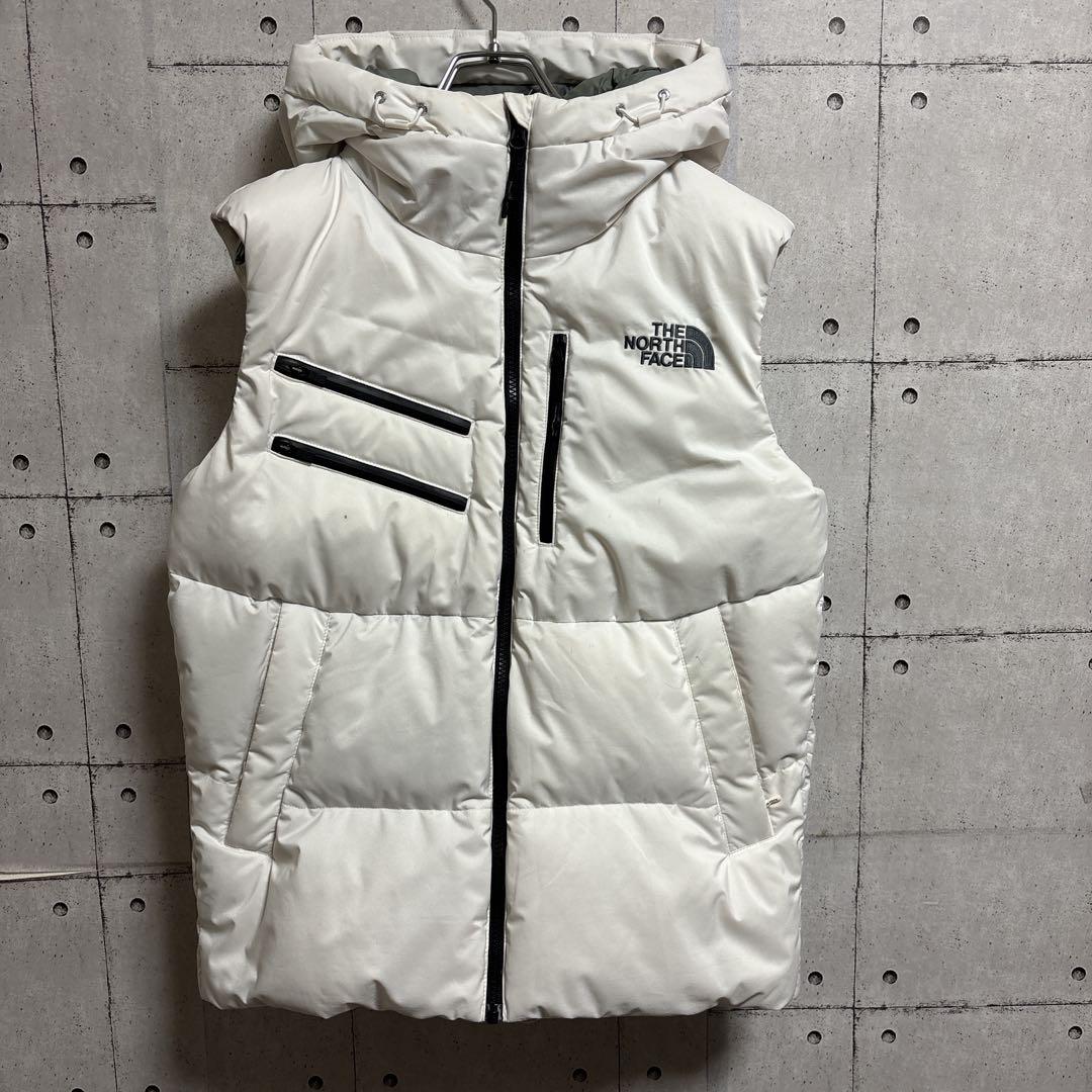【R.D.Sダウン】ノースフェイス フード付きダウンベスト ホワイト