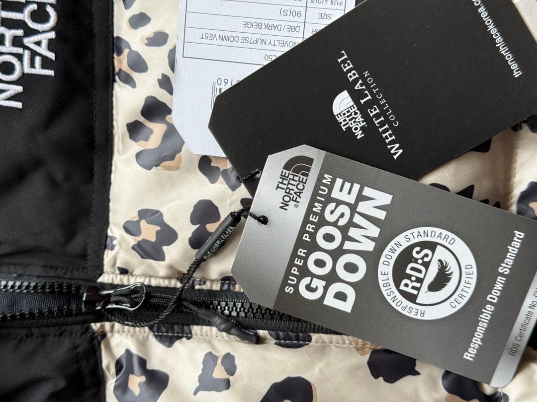 THE NORTH FACE ヒョウ柄ダウンベスト