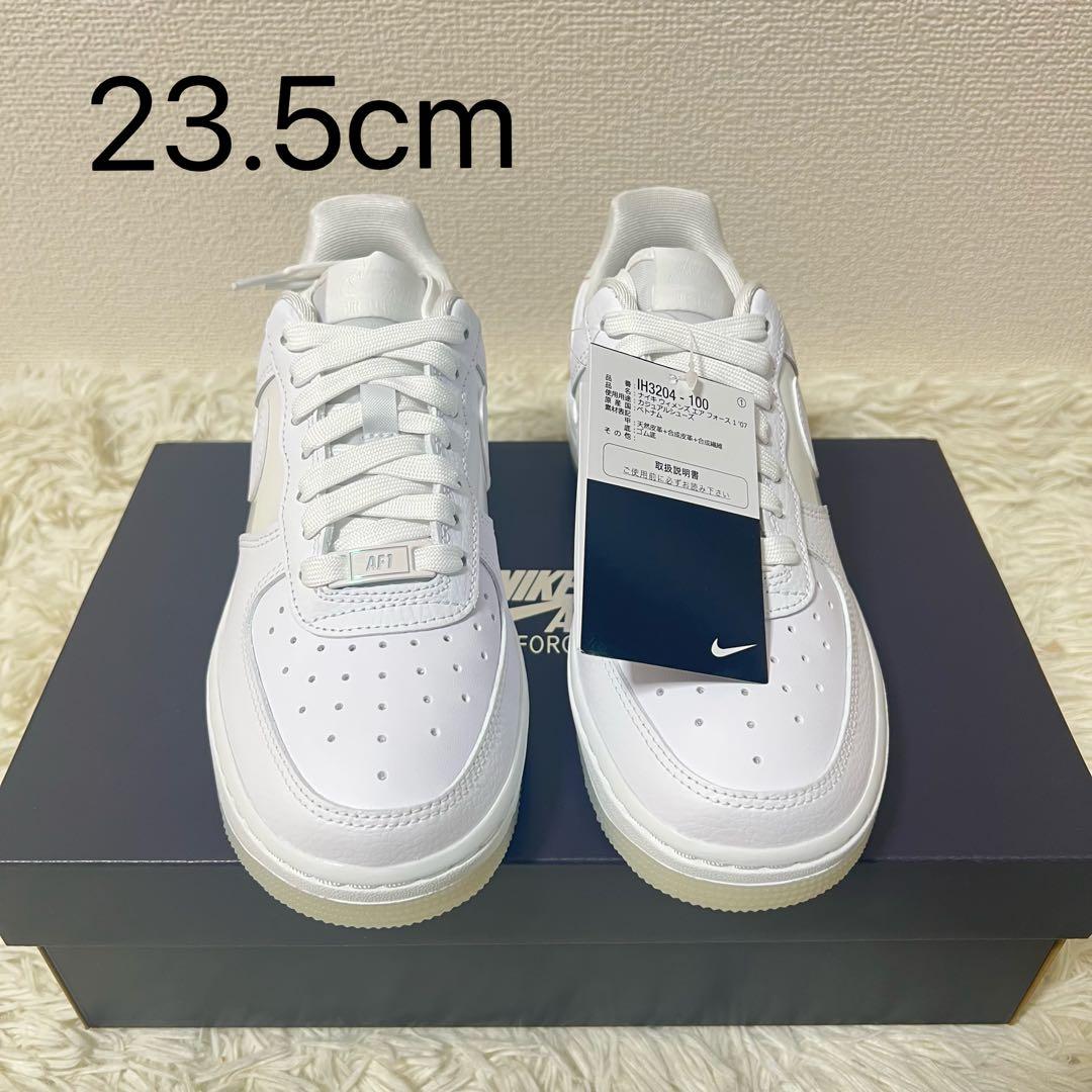 新品　未使用Nike Women's Air Force 1 '07 White