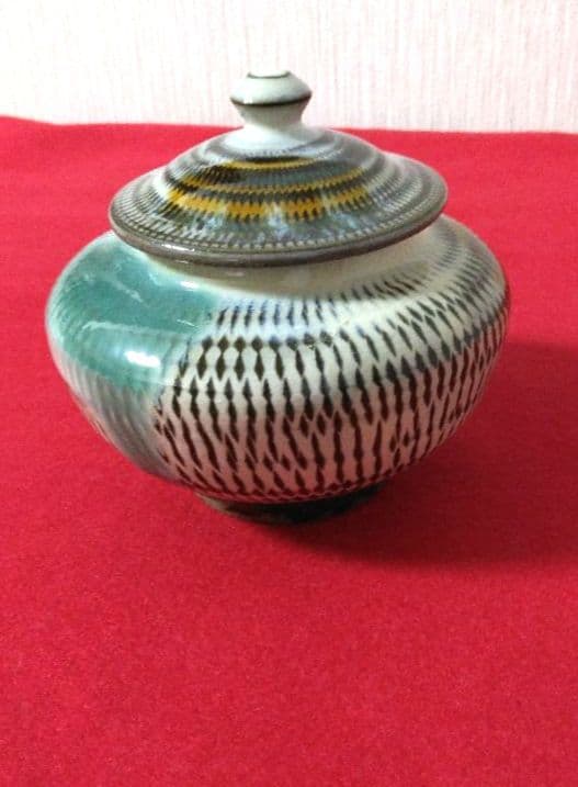 小鹿田焼 陶器 壺 飛び鉋 刷毛目