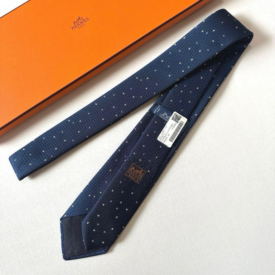 じゅりです。　　エルメス ネクタイ 《アーケードH》新品 未使用