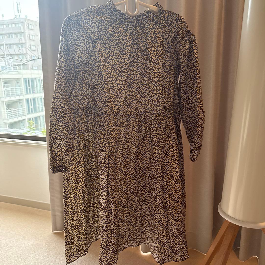 Bonpoint 紫花柄長袖ワンピース10Y