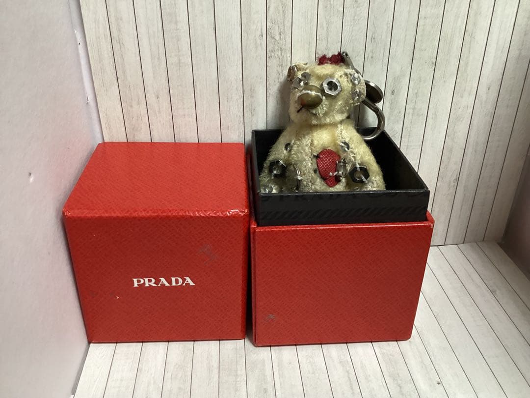 箱付きプラダPRADA テディベアキーホルダー 本物