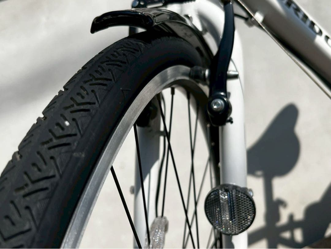 BRIDGESTONE ブリヂストン　クロスバイク ホワイト TB1