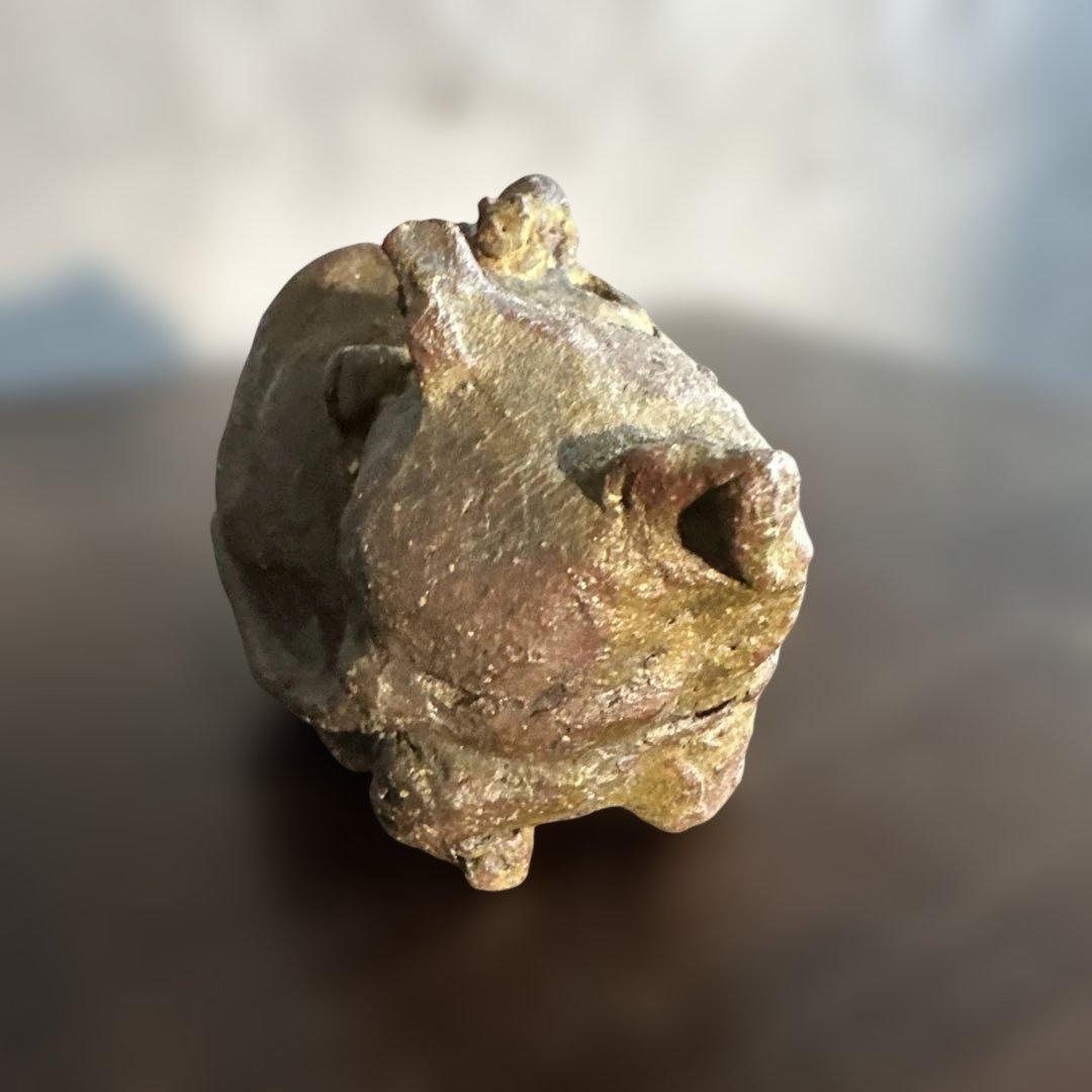 お値下げ‼️可愛い眠り猫　猫の姿の蓋付き陶器彫刻