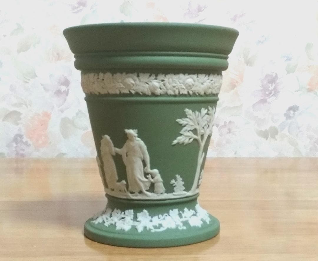 ★ウエッジウッド　ジャスパー　セージグリーン　花瓶　香炉★