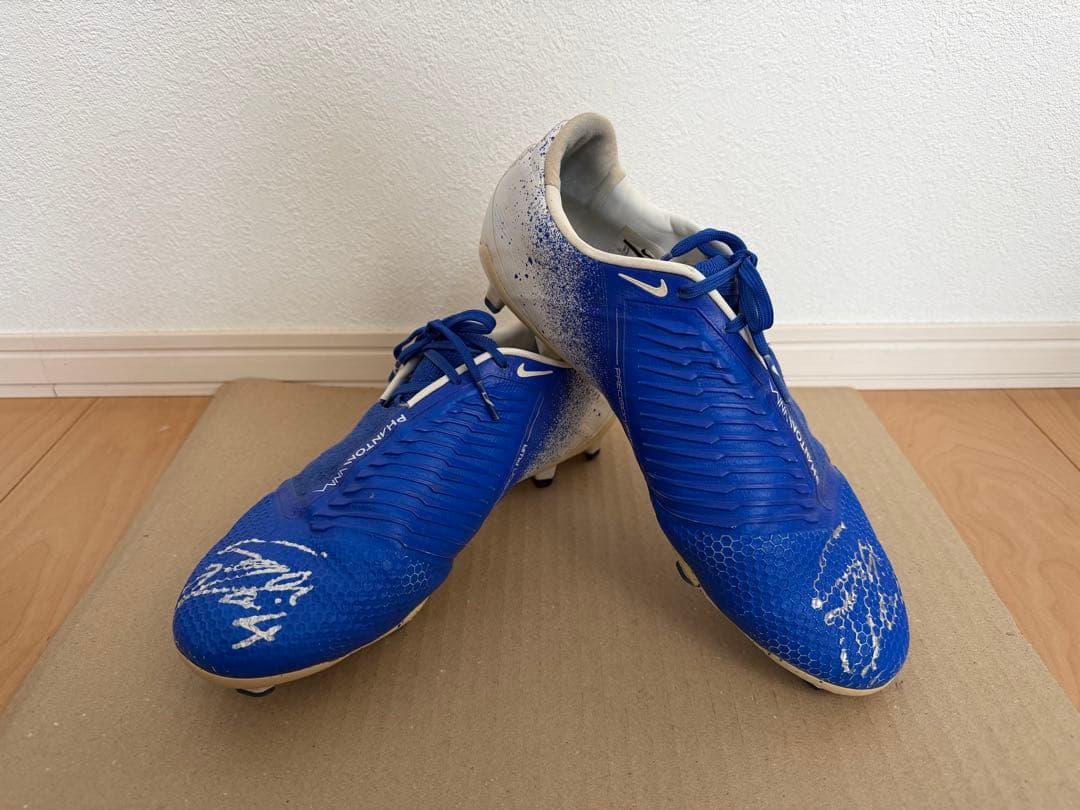 サイン入りスパイク　菅大輝選手　北海道コンサドーレ札幌