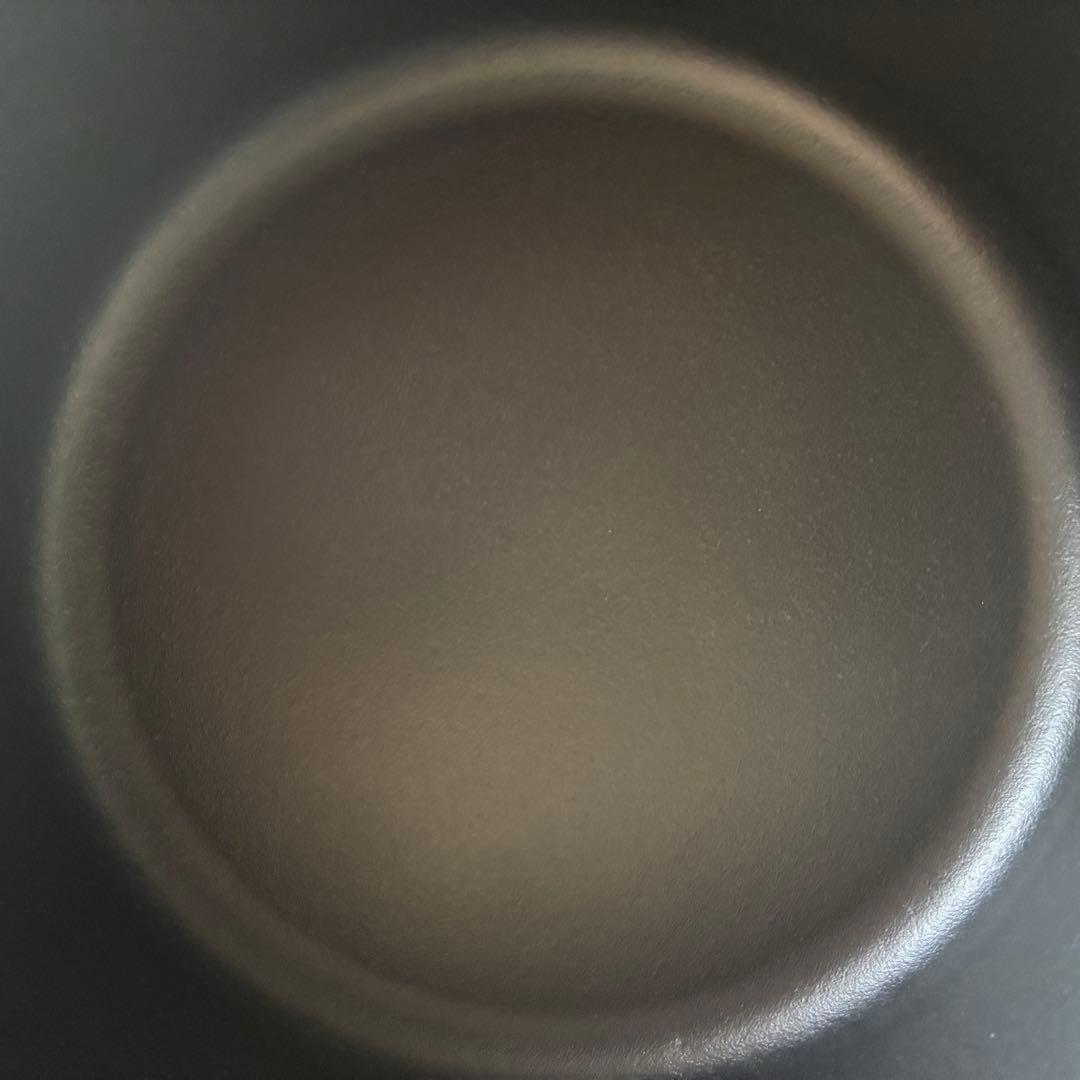 【美品】ストウブstaubピコココット ラウンド 22cm 人気マッドブラック色