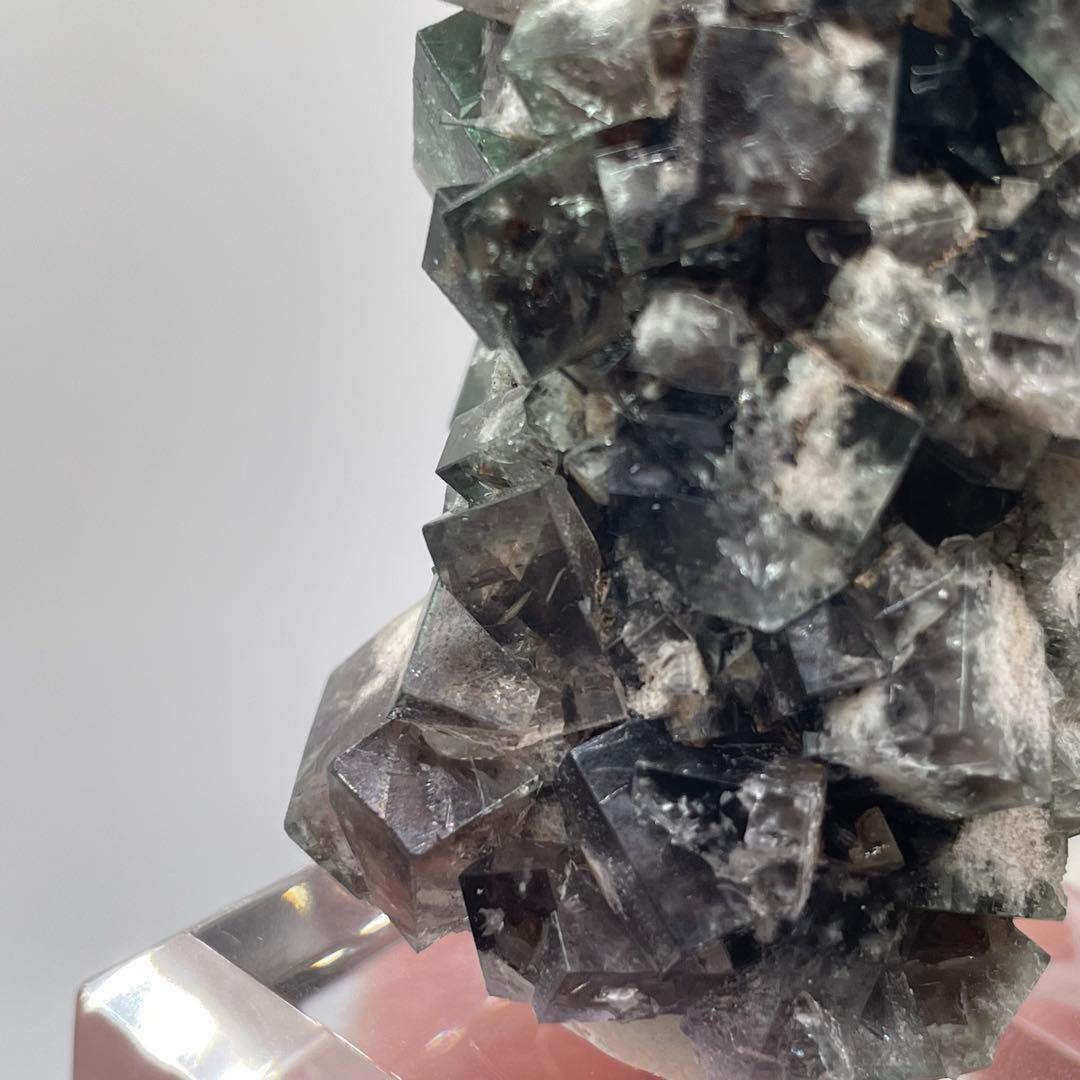 Diana Maria mine Smoky Rabbit Pocket 蛍石