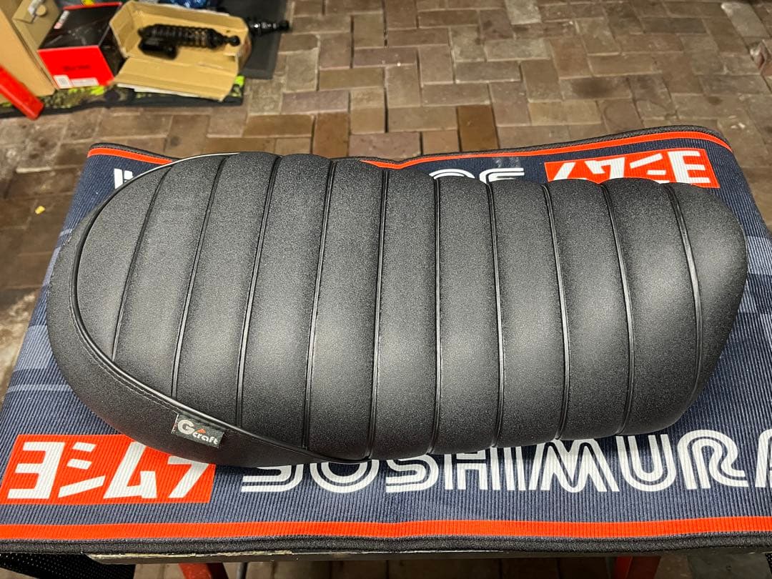 モンキー125 Gcraft 段付きタックロール カスタムシート