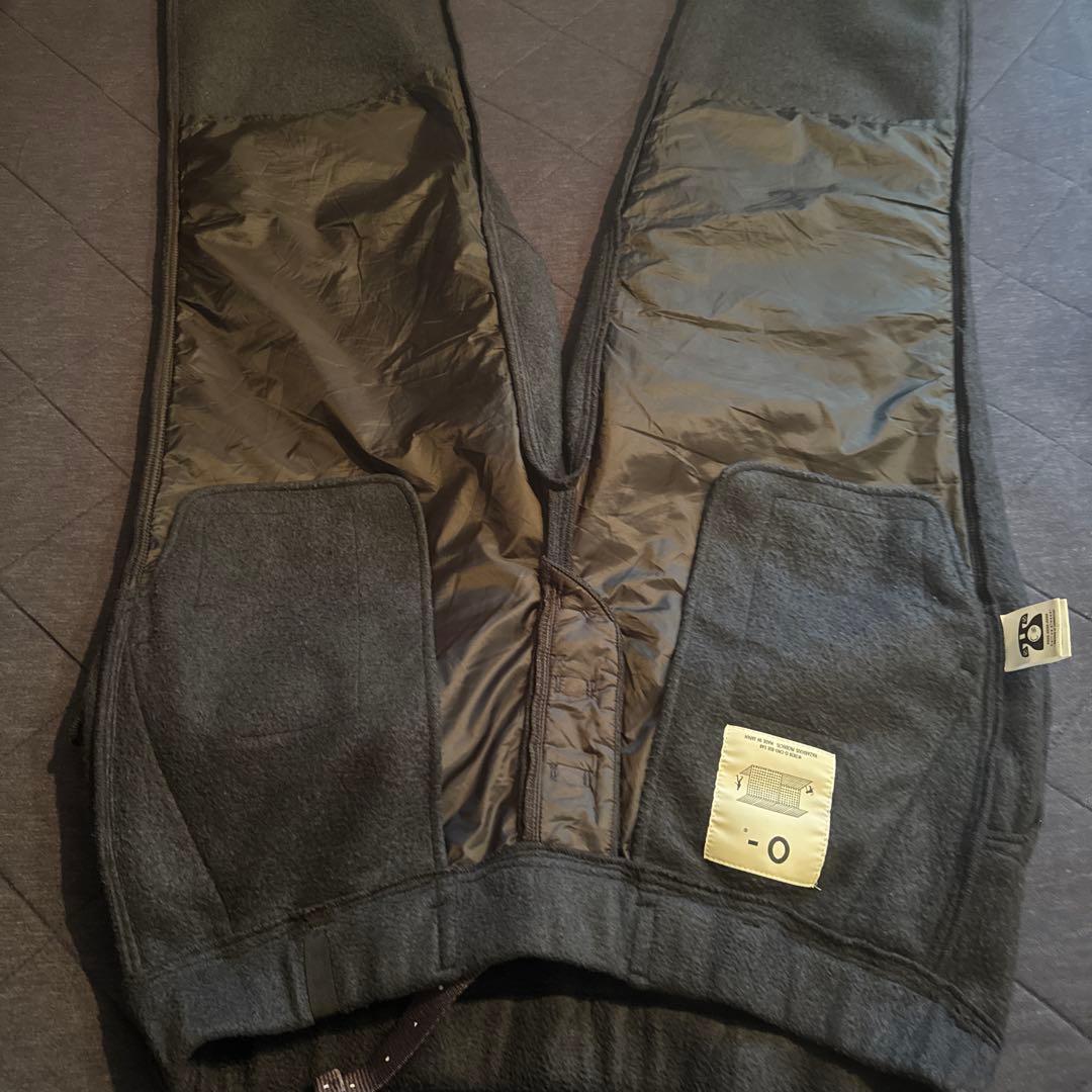 O-レイチョウルイラボ　フリース素材パンツ