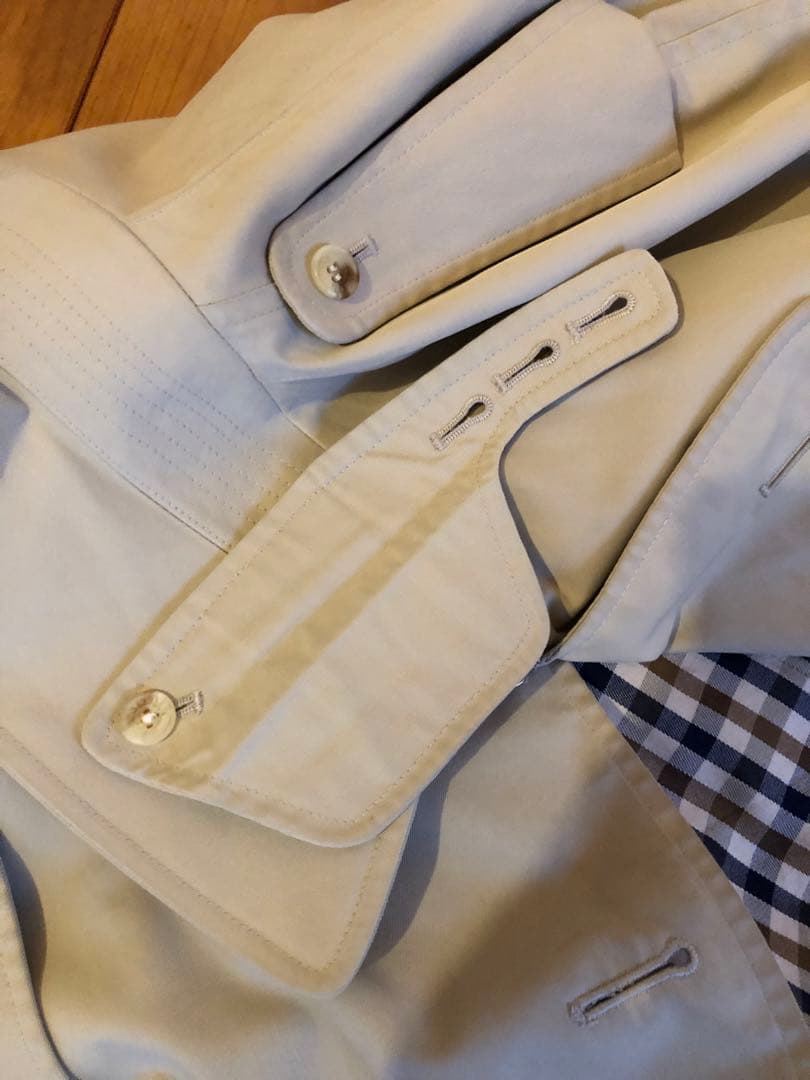 Aquascutum オフホワイト サイズ38 ライナー欠品　着丈修正ずみ