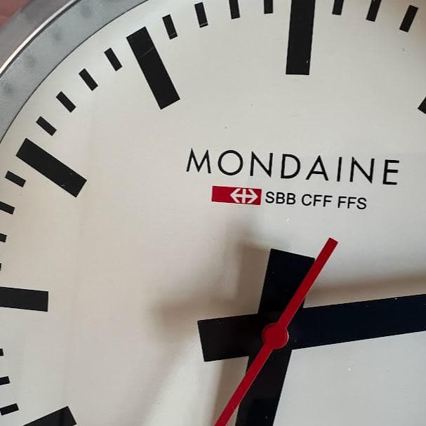 モンディーン MONDAINE 掛け時計 ウォールクロック 25cm