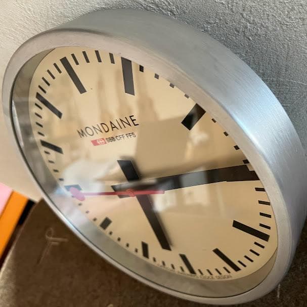 モンディーン MONDAINE 掛け時計 ウォールクロック 25cm