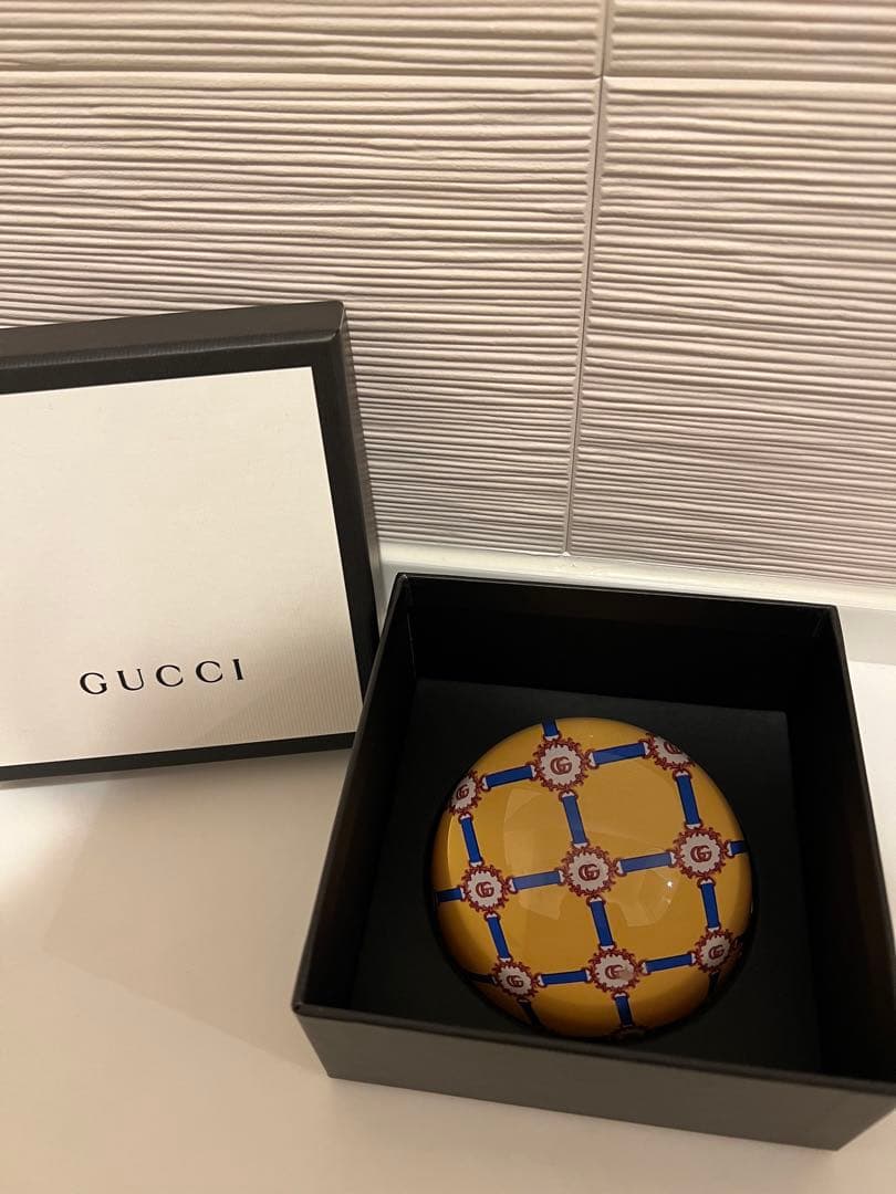 GUCCIペーパーウェイト