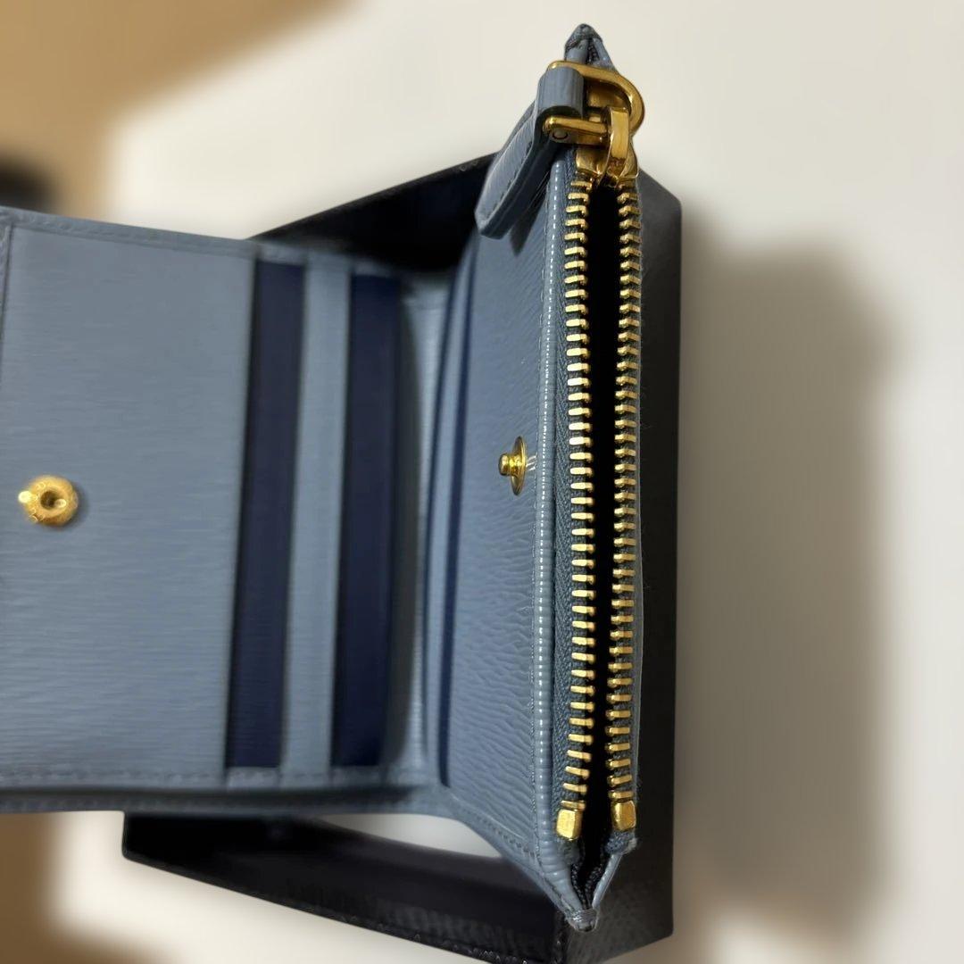 【専用】PRADA 二つ折り財布 ライトブルー