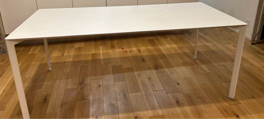 カッシーナイクスシー　リトモテーブル