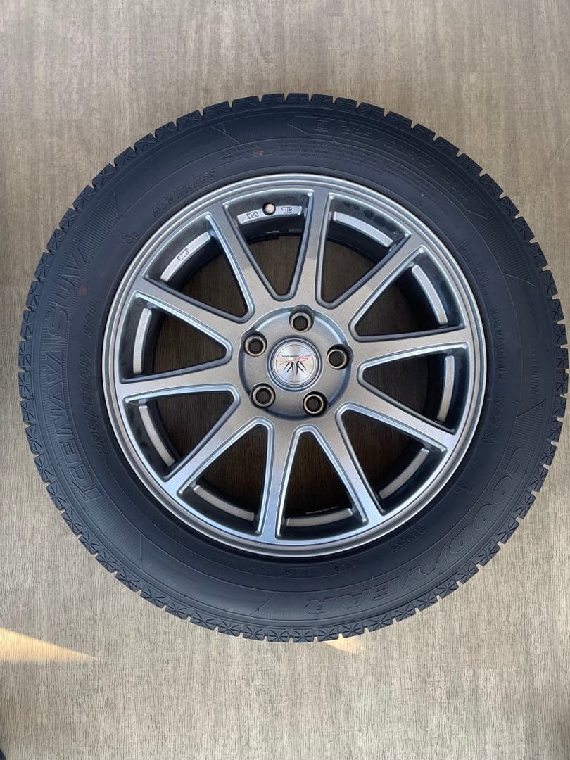 225/60R17スタッドレスタイヤホイール4本セット