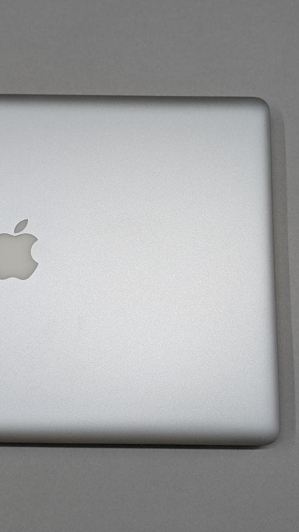 MacBook Pro 17インチ　DVDドライブ、ハードディスク無し　中古品