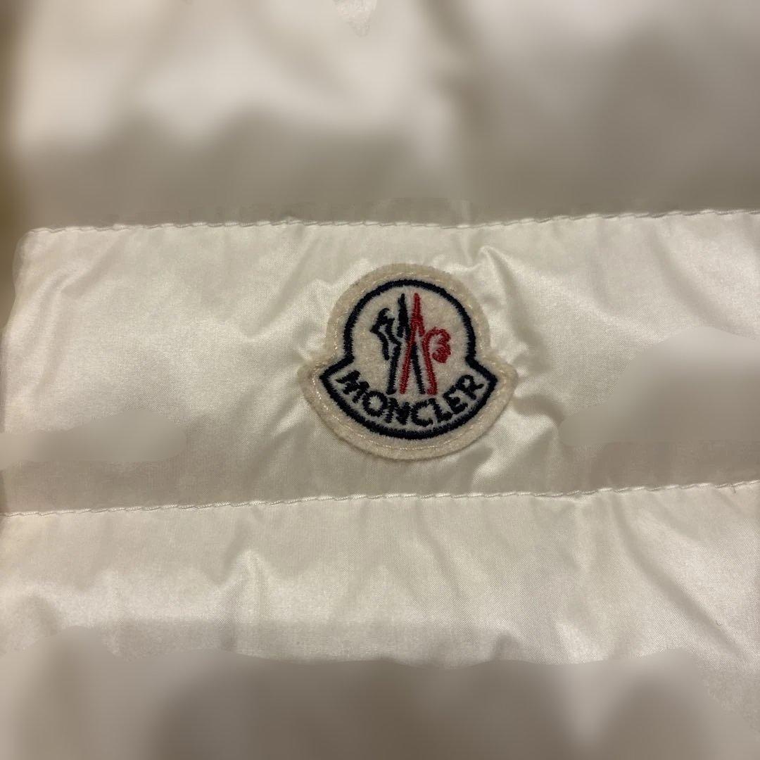正規品　MONCLER ホワイト キルティングダウンベスト