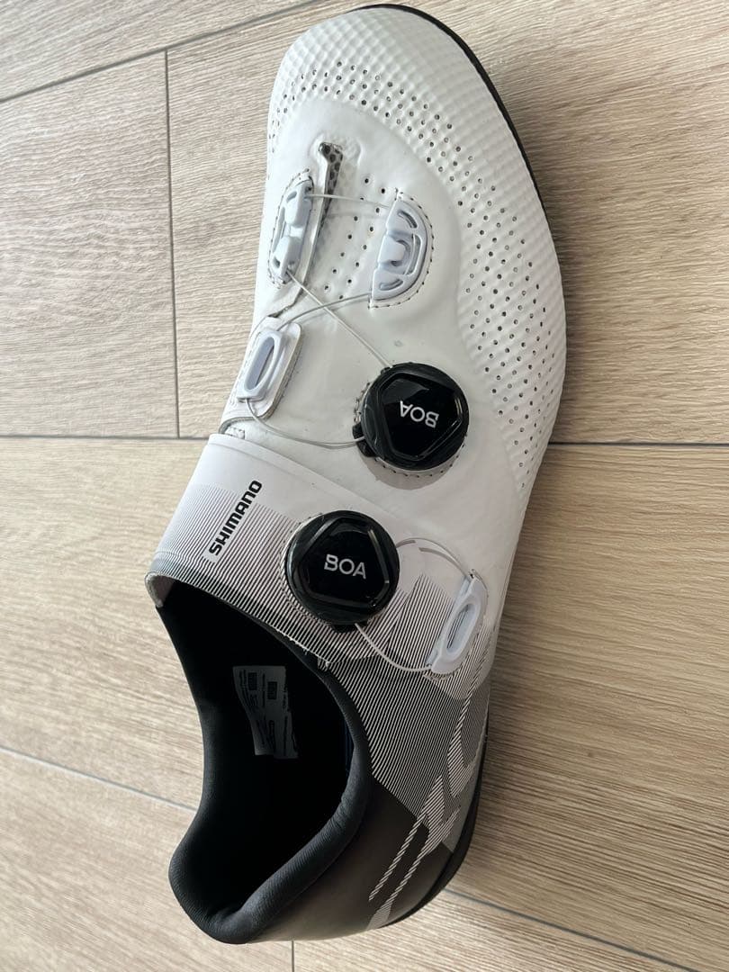 シマノ　ビンディングシューズ　RC7 SH-RC702 42E 26.5