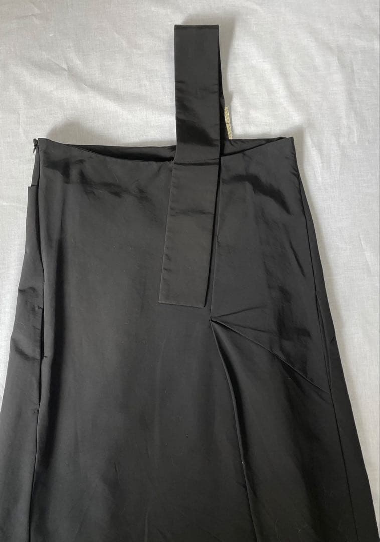 アンスリード　ワンショルダーオーバーワンピース　黒