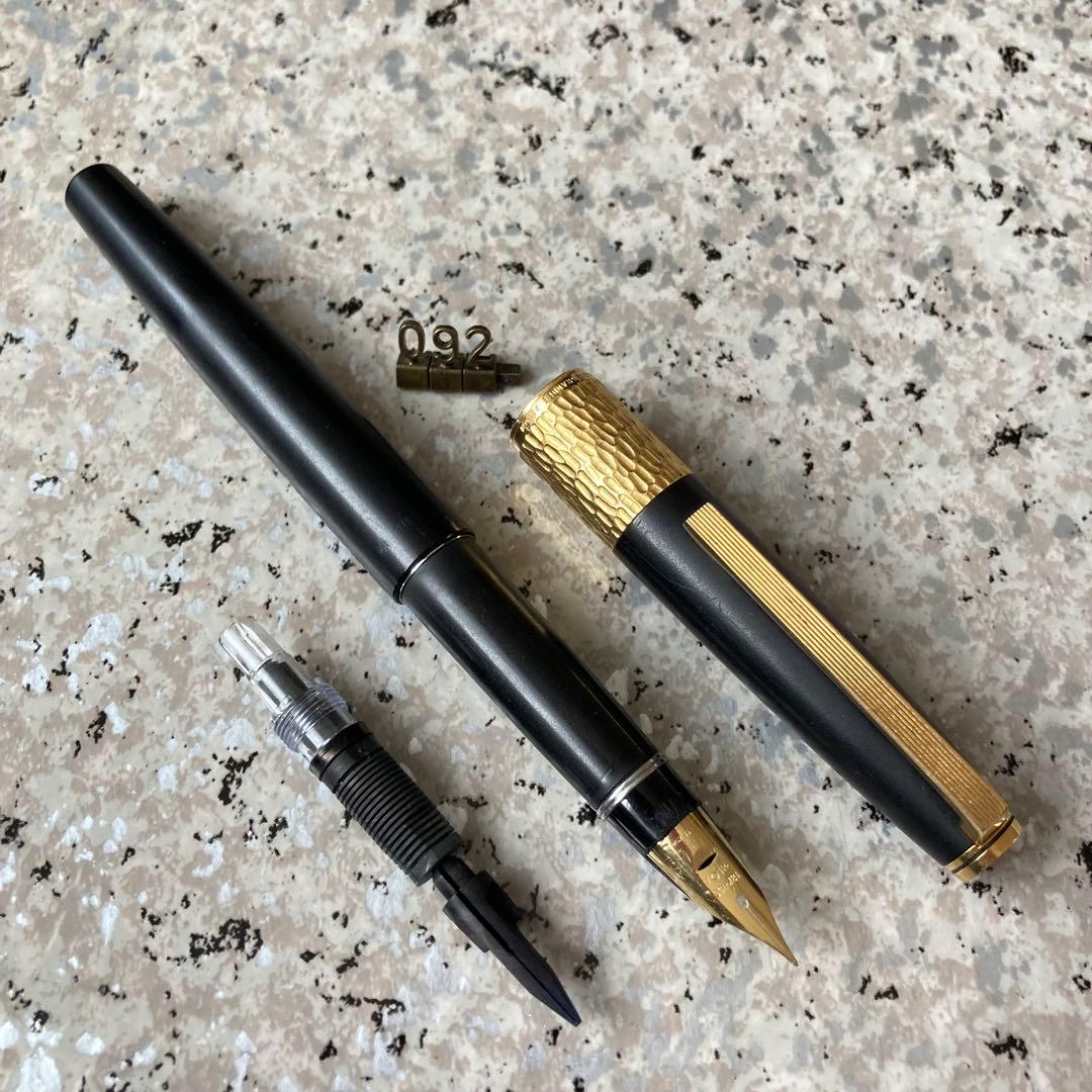 #092 オーバーホール済み 万年筆 レア PILOT CUSTOM 槌目18k