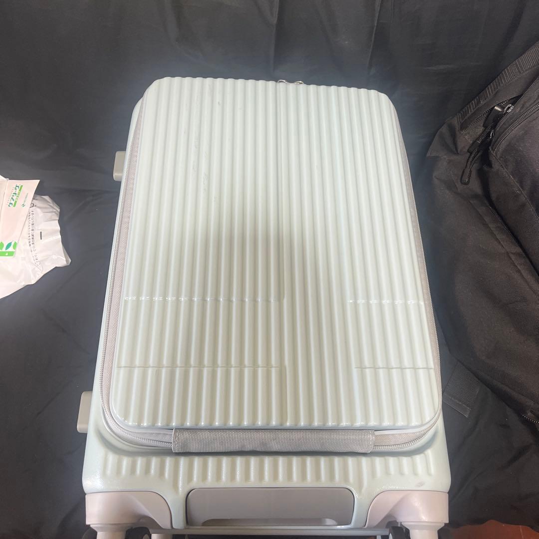 ミントグリーン ハードシェルキャリーケース 38L