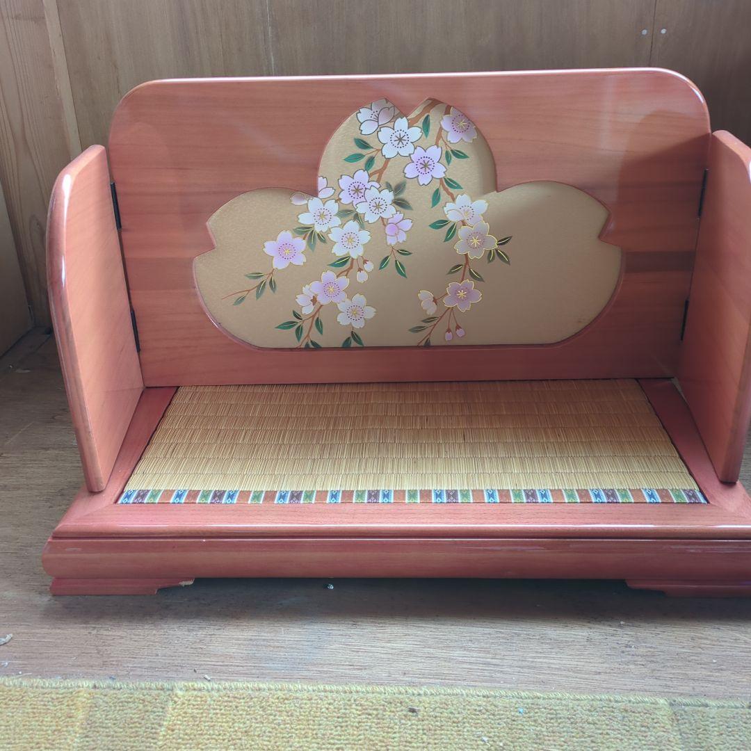 桜の花の木製ひな壇 折りたたみ式