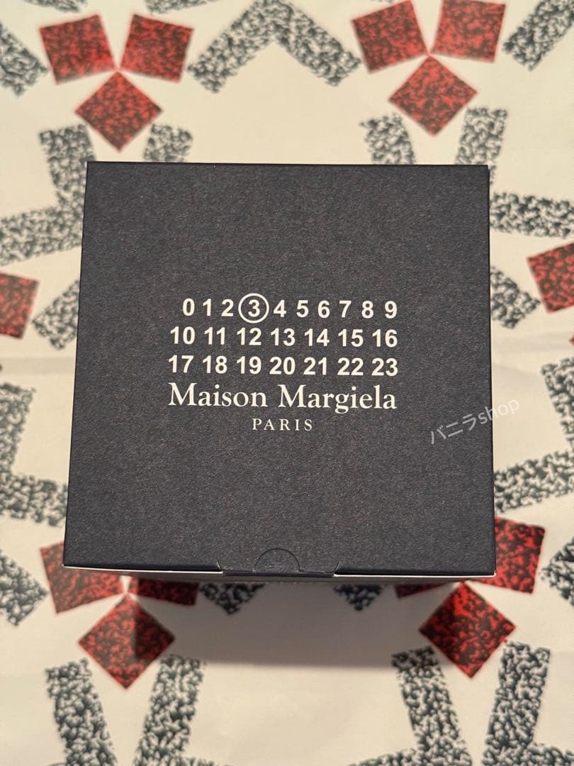 メゾンマルジェラ スノードーム グリッター グローブ ホリデー 限定 ノベルティ