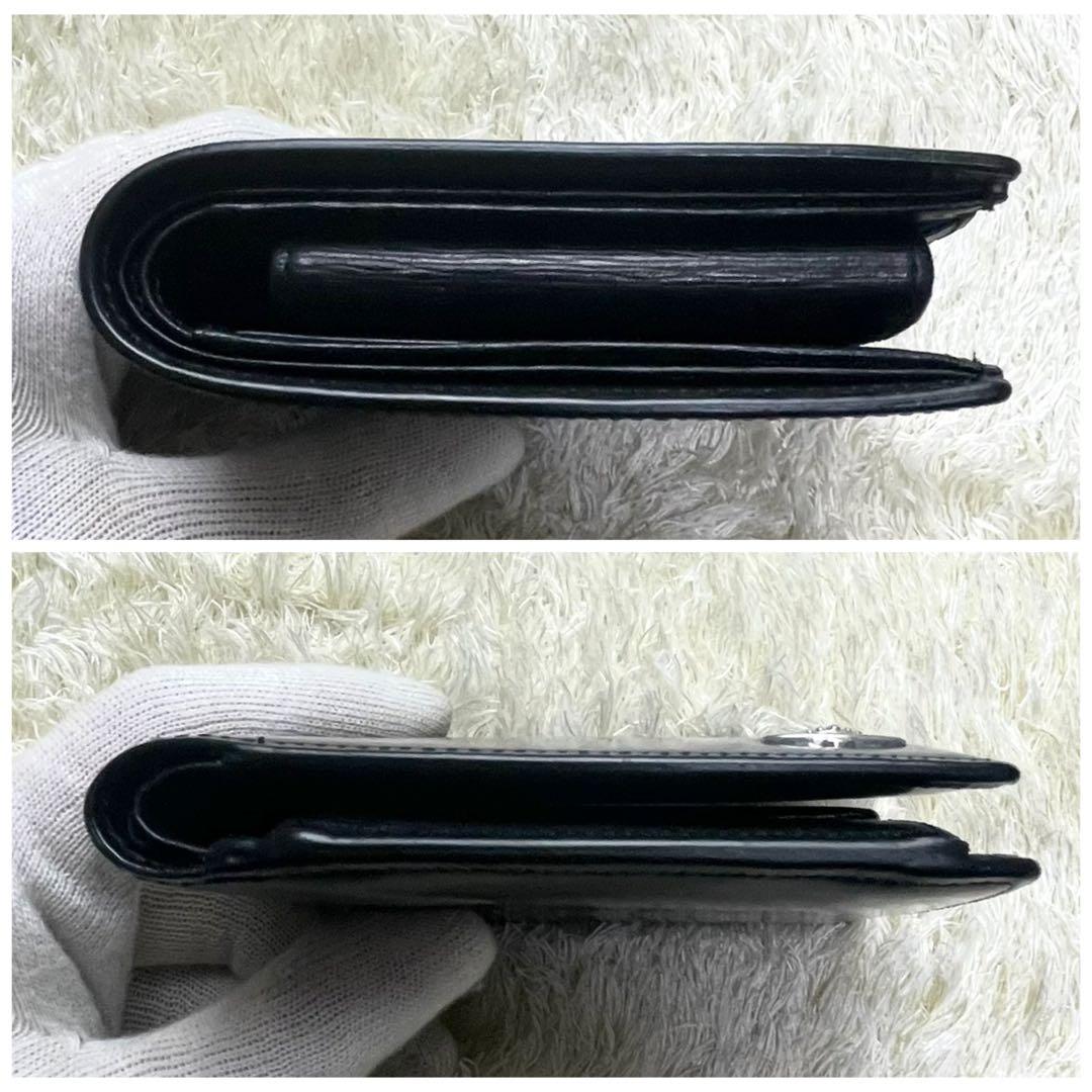 美品 ヴィヴィアンウエストウッド 二つ折り財布 ブラック