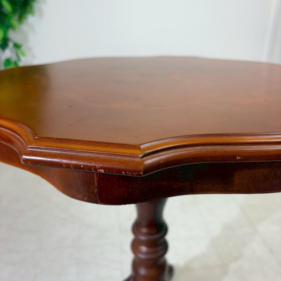 イタリア製　アンティーク調　ティーテーブル　コーヒーテーブル　サイドテーブル