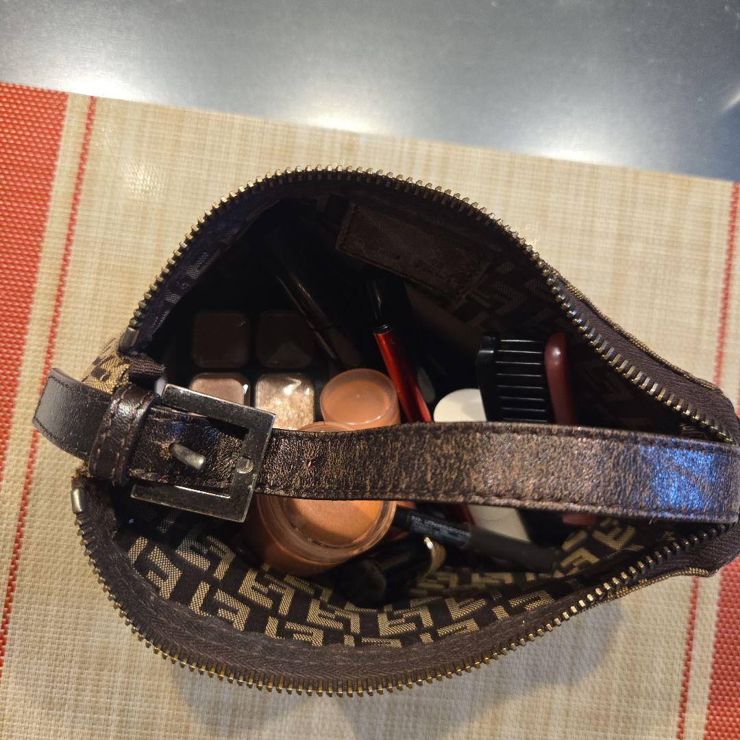 Fendi FFロゴプリントポーチ