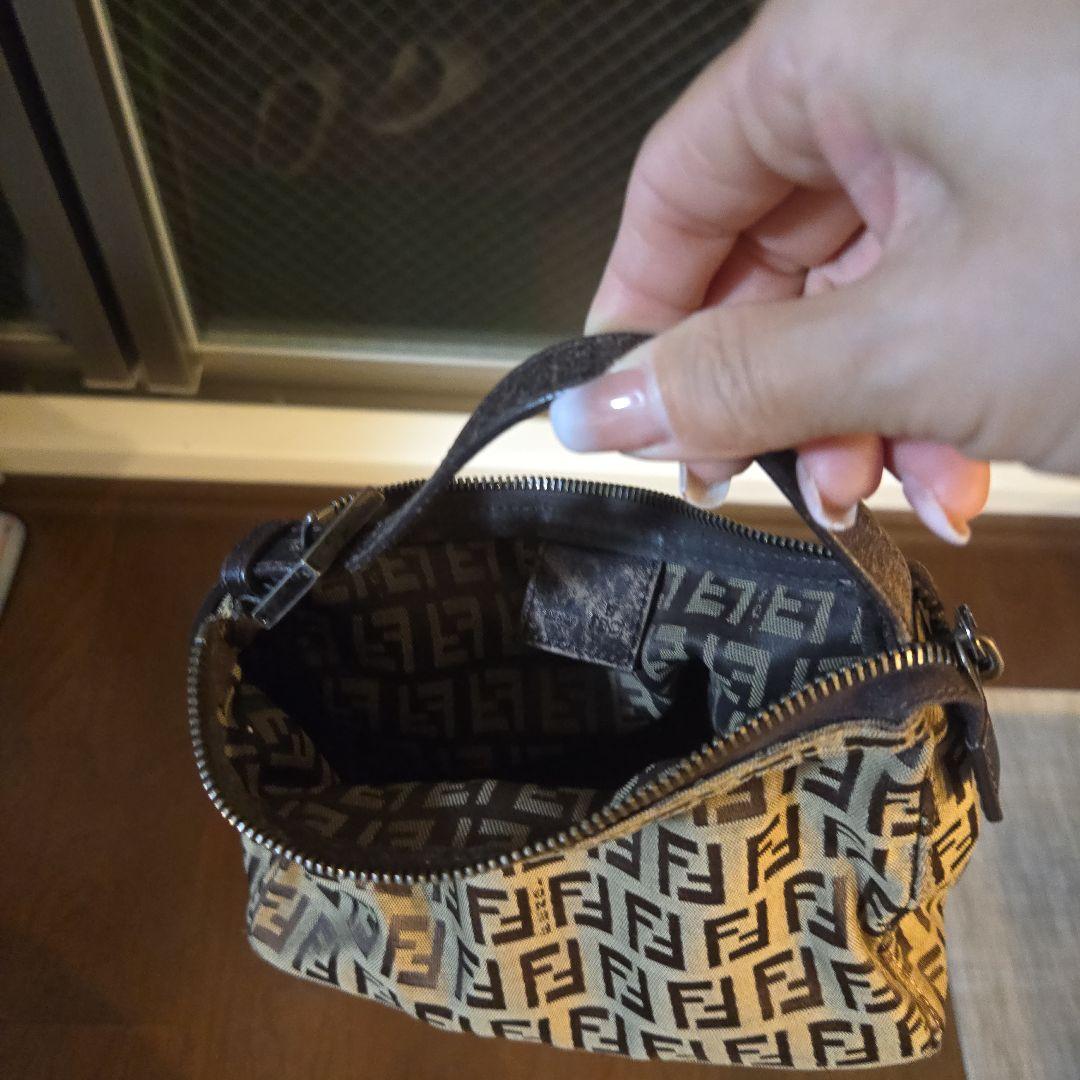 Fendi FFロゴプリントポーチ