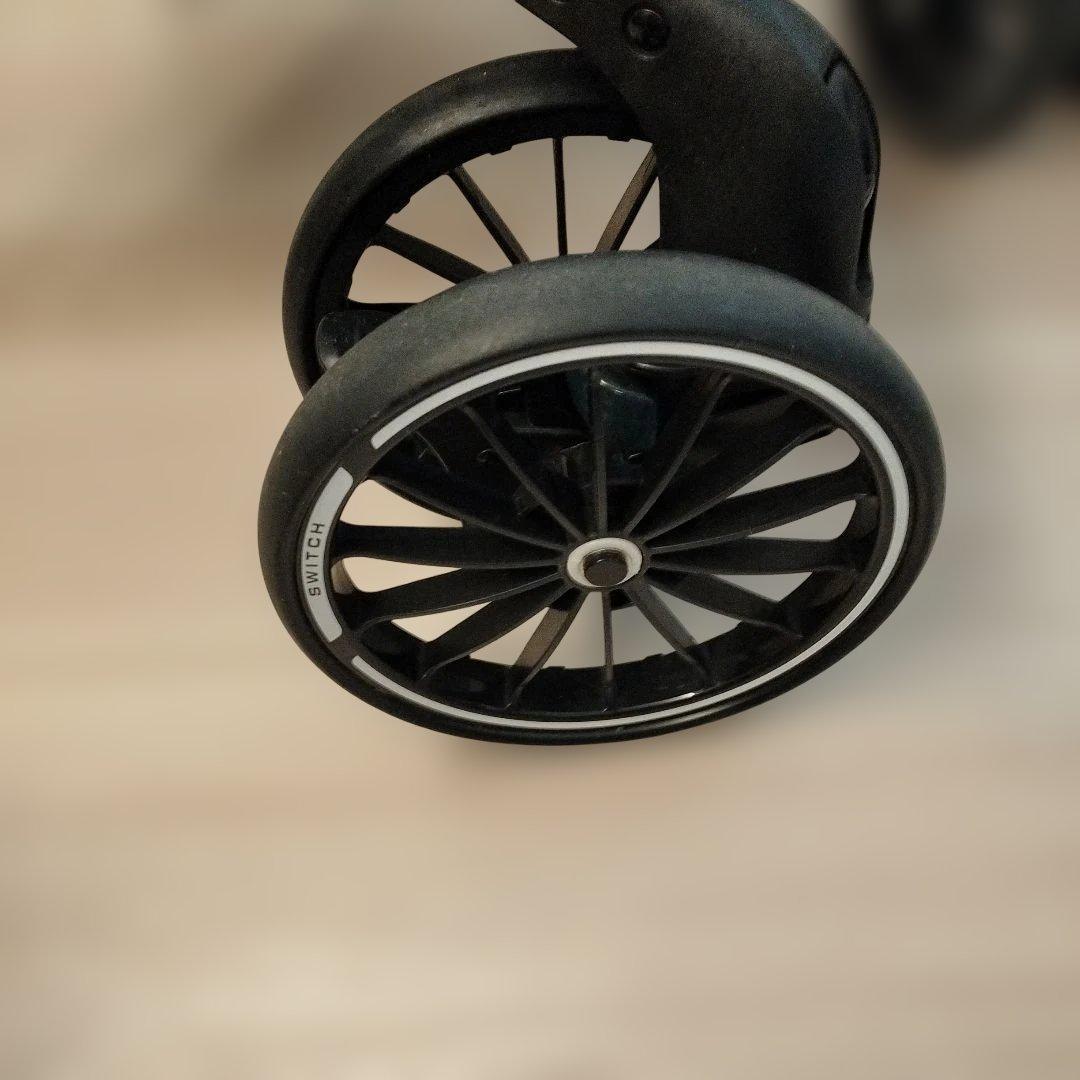 Combi 美品 エッグクッション ベビーカー グレー/ホワイト