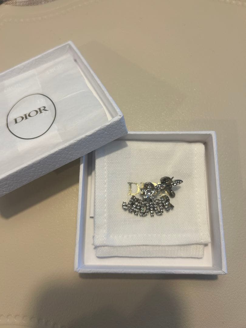 Dior jadior ピアス　ビー　蜂
