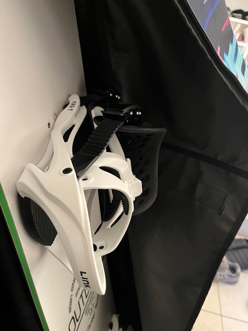 美品☆FNTC CAT スノーボード グラトリ