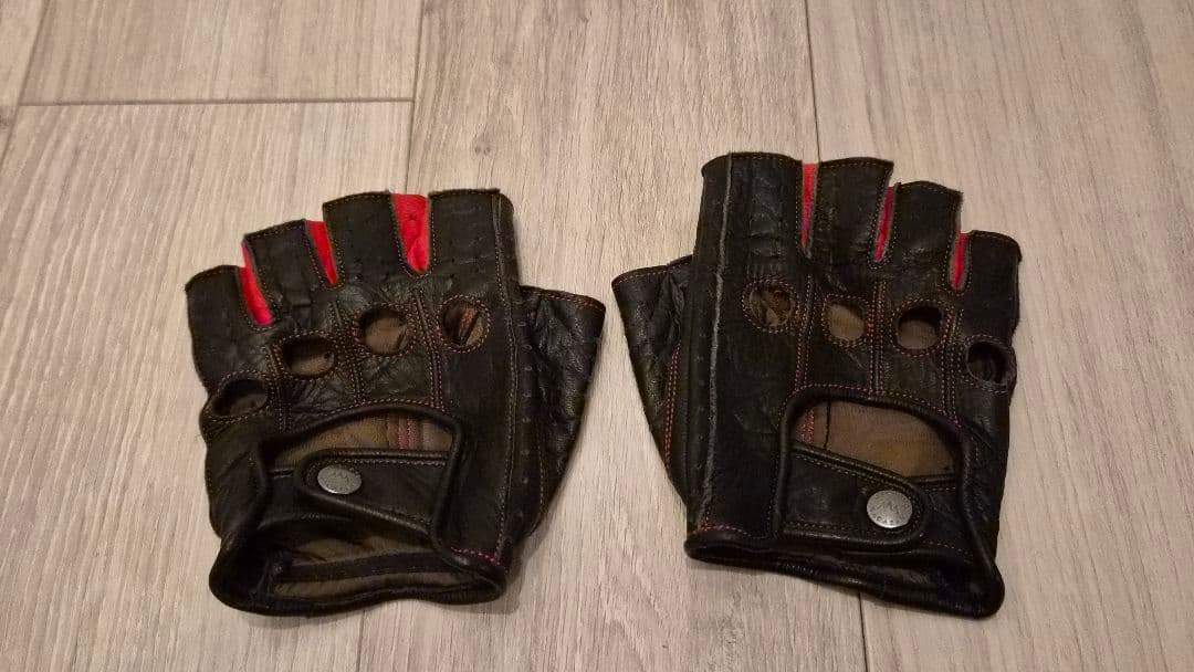 cacazanカカザン ドライビンググローブ　☆Mサイズ