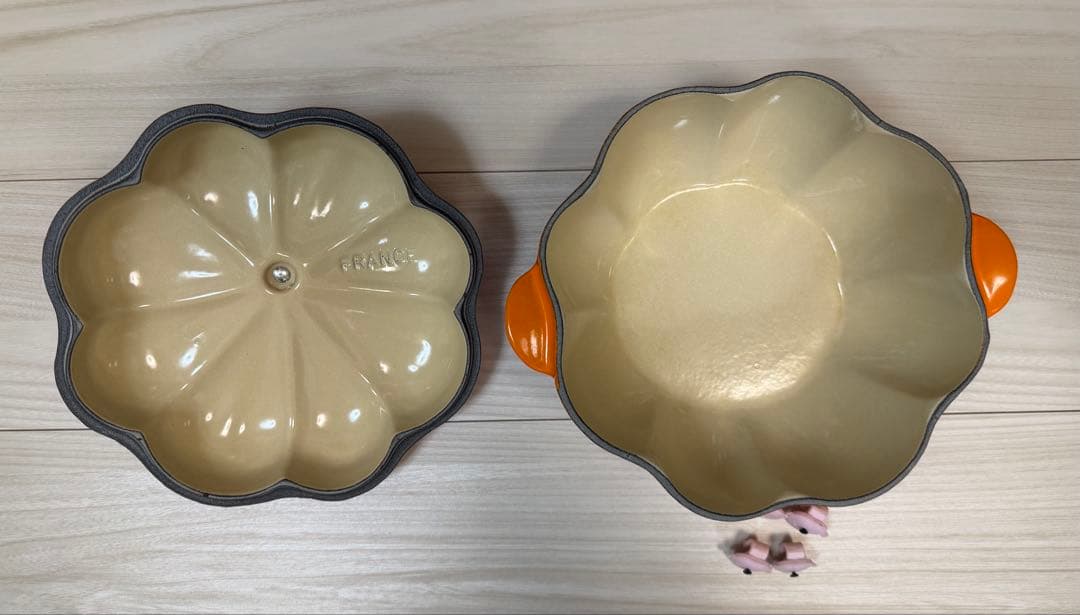 ル・クルーゼ パンプキン型 ココット 22cm オレンジ 鍋 かぼちゃ 廃盤