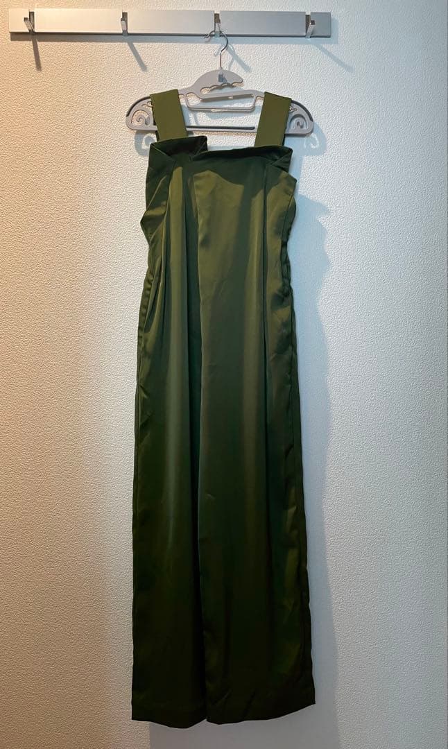 un3d カーキ　サロペット　ストラップ付きオーバーオール