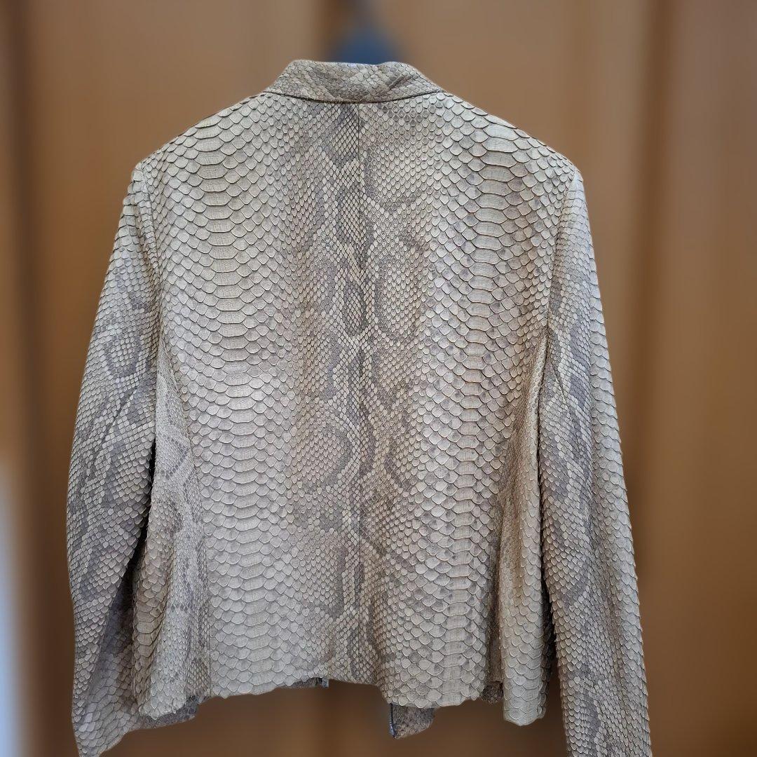 ベージュ パイソン　ヘビ柄 レザージャケット