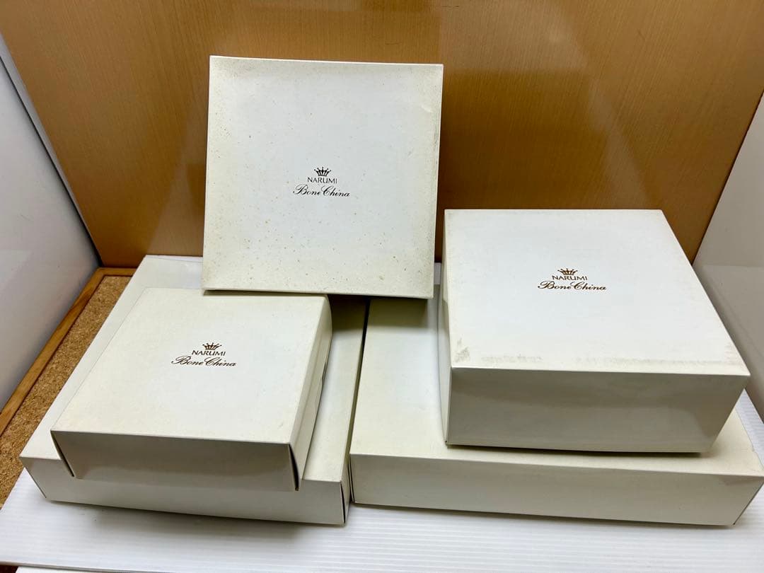 未使用箱入りNARUMI 食器　カップ　プレート　ギフト　まとめて