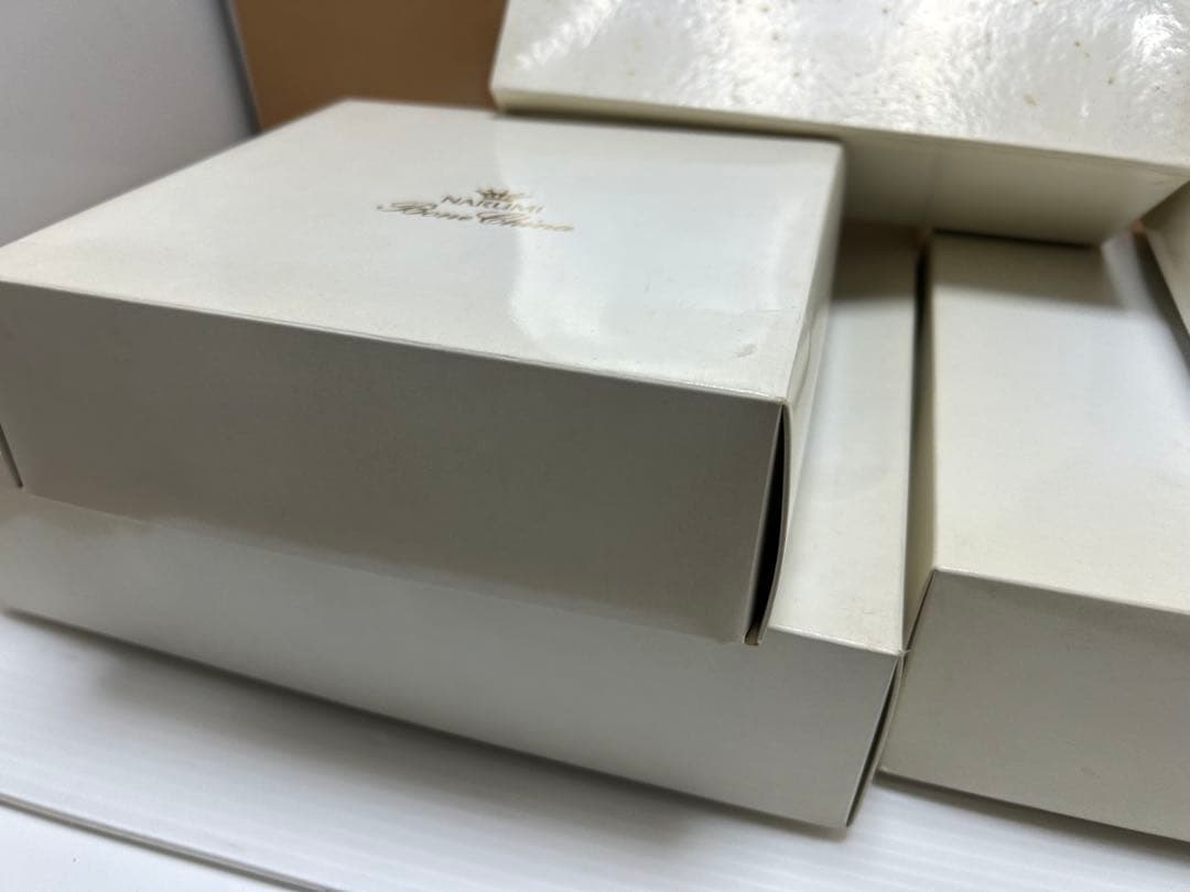 未使用箱入りNARUMI 食器　カップ　プレート　ギフト　まとめて
